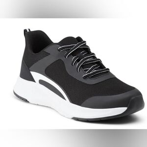 Athletic Works Women's Lifestyle Mesh Jogger Sneakers  Size 11 Wide Black.   NWT